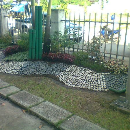 Lylie Hotel Cebu Exterior photo