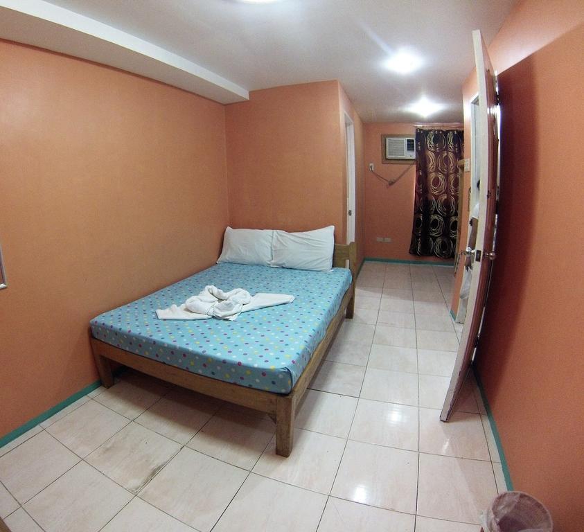 Lylie Hotel Cebu Exterior photo